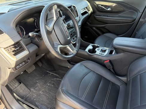 Used 2023 GMC Terrain Denali w/ Black Diamond Edition AWD/4WD image 9