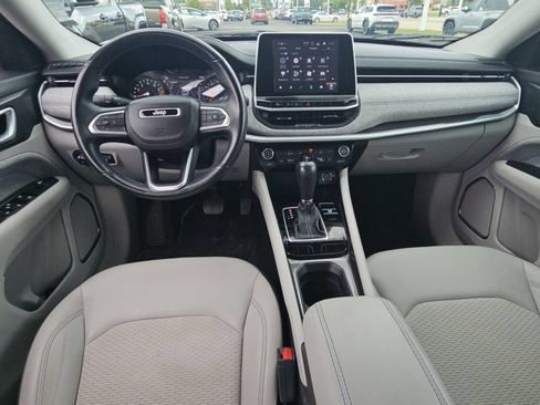 Used 2022 Jeep Compass Latitude w/ Convenience Group FWD image 8