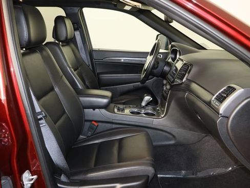 Used 2022 Jeep Grand Cherokee Limited image 19
