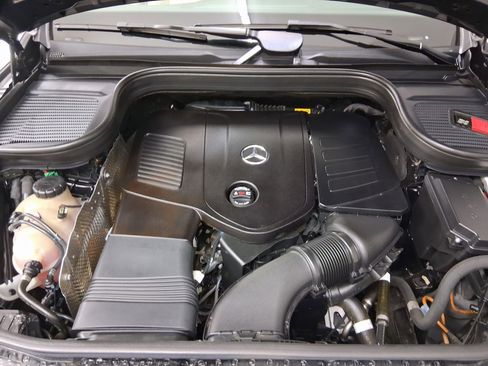 Used 2024 Mercedes-Benz GLE 450e 4MATIC image 38