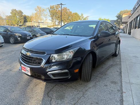 Used 2016 Chevrolet Cruze LS image 7