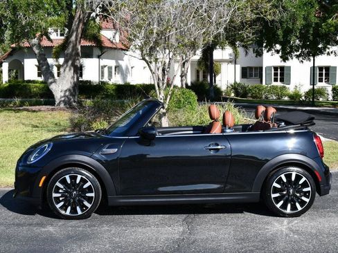 Used 2024 MINI Cooper S w/ Signature Upholstery Package FWD image 3