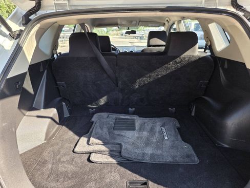 Used 2014 Nissan Rogue S w/ Convenience Package AWD/4WD image 28