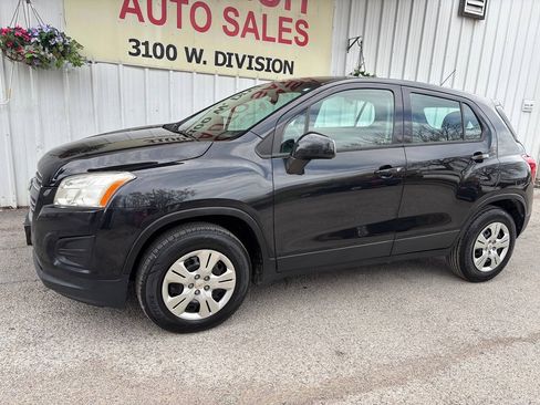 Used 2016 Chevrolet Trax LS w/ LPO, Cargo Package FWD image 8