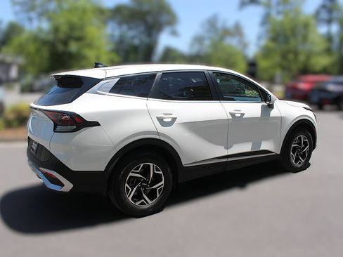 Certified 2023 Kia Sportage LX FWD image 10