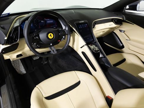 Used 2021 Ferrari Roma RWD image 4