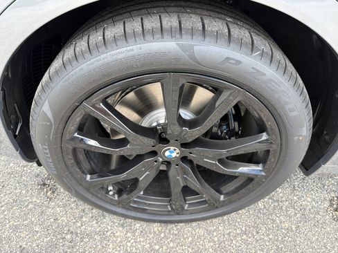 New 2027 BMW X7 xDrive40i w/ M Sport Package AWD/4WD image 10