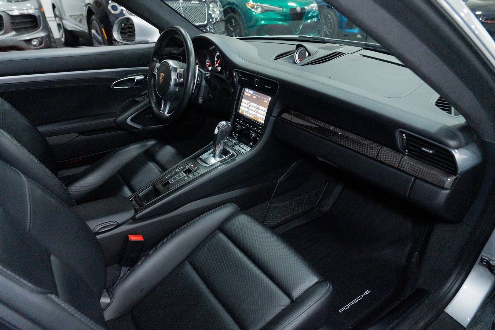 Used 2014 Porsche 911 Turbo AWD/4WD image 34