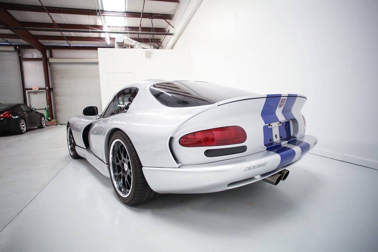 Used 1999 Dodge Viper GTS RWD image 5