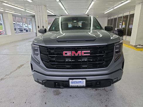 New 2026 GMC Sierra 1500 Elevation image 8