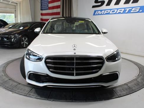 Used 2022 Mercedes-Benz S 580 4MATIC Sedan image 3