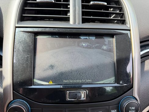 Used 2014 Chevrolet Malibu LT FWD image 27