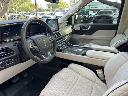 Used 2020 Lincoln Navigator L Black Label AWD/4WD image 10