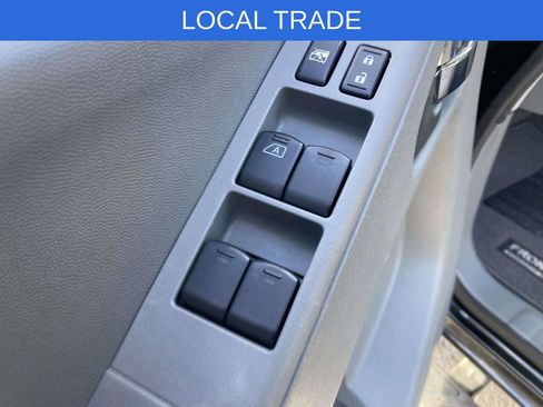 Used 2021 Nissan Frontier SV w/ Midnight Edition Floor Mats AWD/4WD image 15