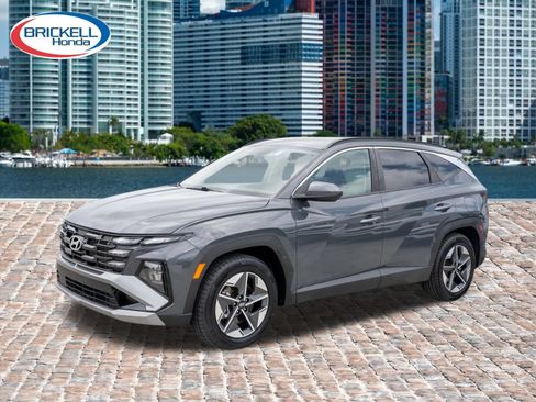 Used 2025 Hyundai Tucson SEL FWD image 3