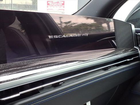 New 2026 Cadillac Escalade IQ Luxury 1 image 13