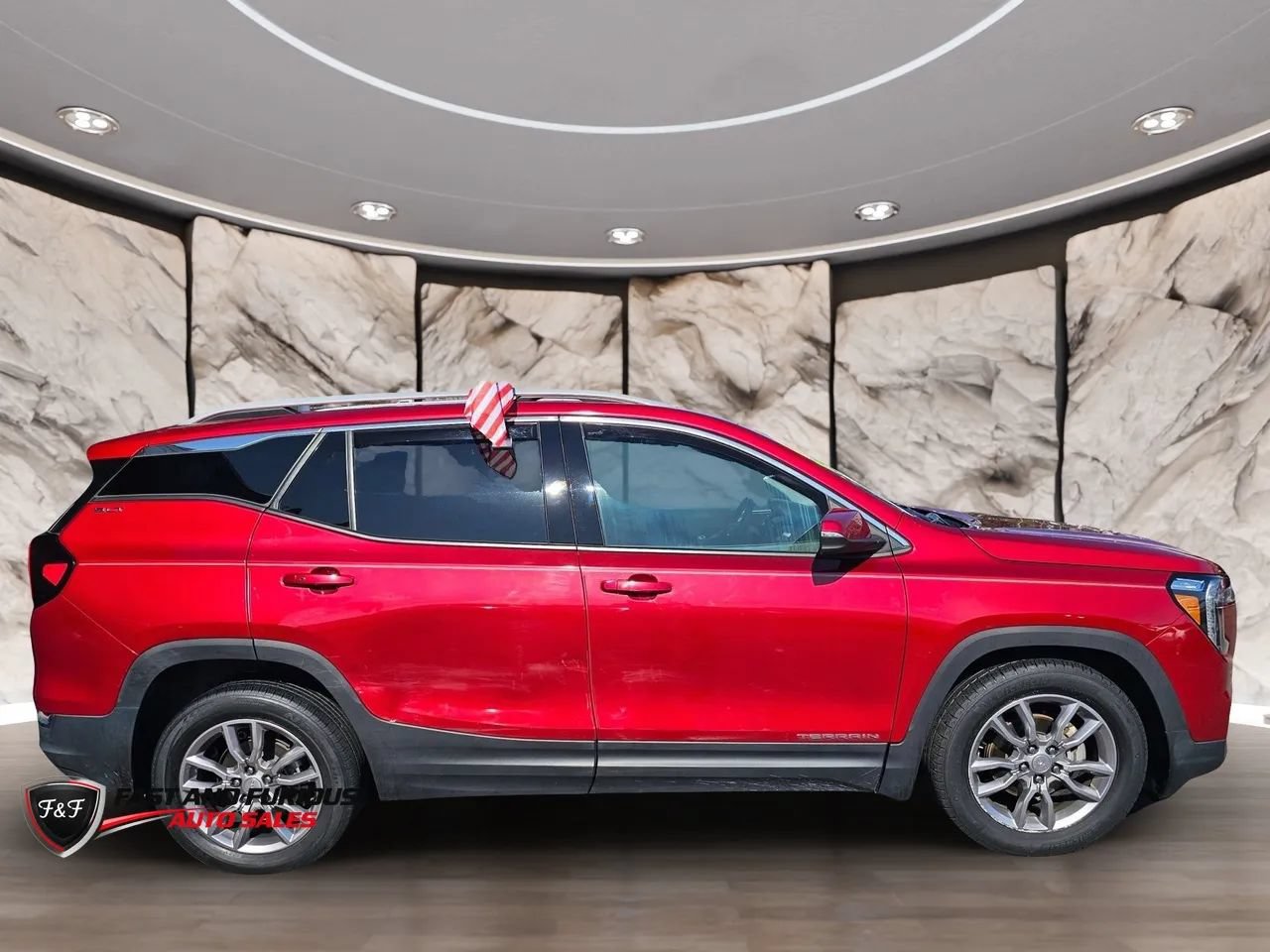 Used 2022 GMC Terrain SLT FWD image 4
