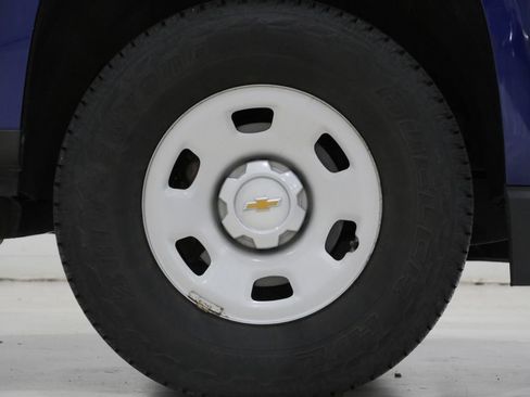 Used 2017 Chevrolet Colorado W/T RWD image 8