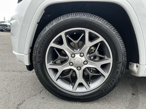 Used 2020 Jeep Grand Cherokee Overland image 18