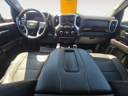 Used 2022 Chevrolet Silverado 2500 LTZ w/ LTZ Convenience Package AWD/4WD image 14
