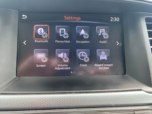 Used 2018 Nissan Pathfinder SL w/ Midnight Edition Package AWD/4WD image 26