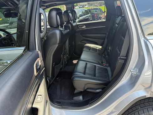 Certified 2016 Jeep Grand Cherokee Limited AWD/4WD image 18