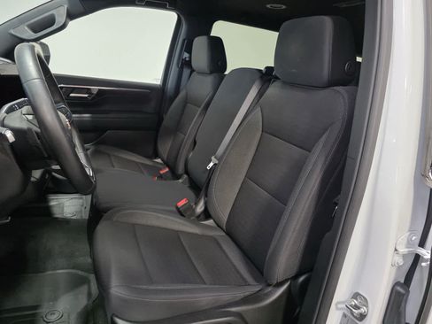 Used 2025 Chevrolet Tahoe LS AWD/4WD image 16