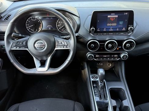 Used 2021 Nissan Sentra SV FWD image 11