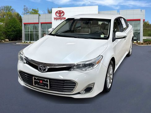 Used 2014 Toyota Avalon XLE FWD image 1
