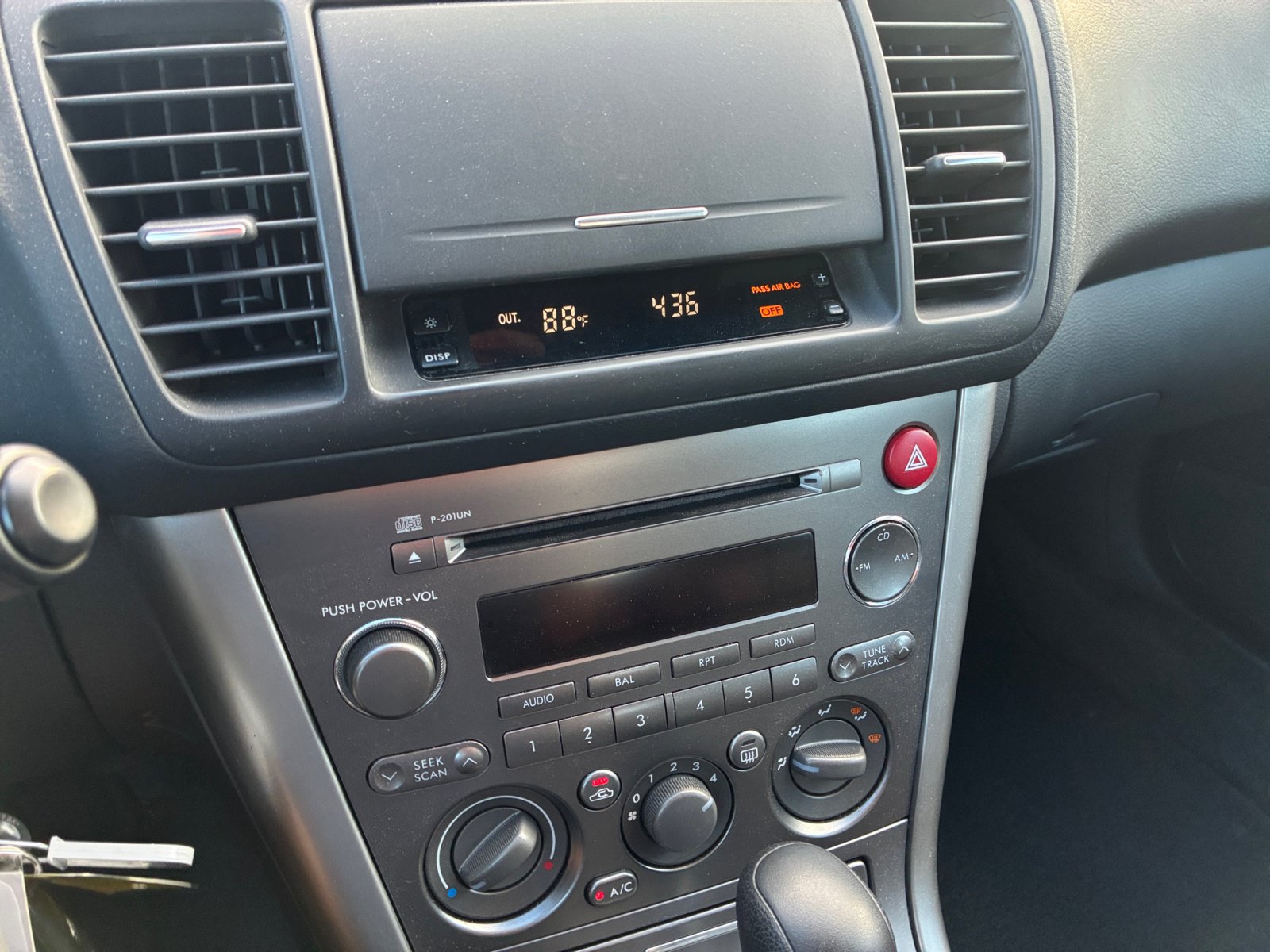Used 2005 Subaru Legacy 2.5i AWD/4WD image 19