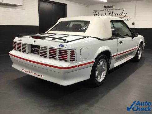 Used 1989 Ford Mustang GT RWD image 21