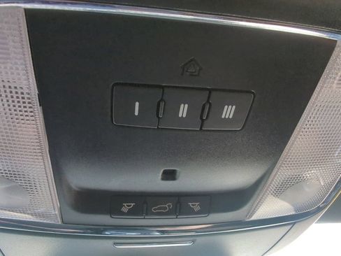 Used 2017 Jeep Grand Cherokee Altitude AWD/4WD image 19