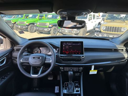 New 2026 Jeep Compass Limited image 33