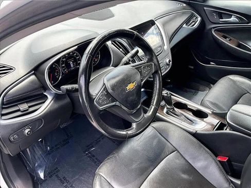 Used 2020 Chevrolet Malibu Premier FWD image 14
