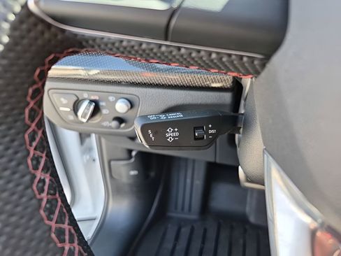 Used 2024 Audi SQ5 Prestige image 36