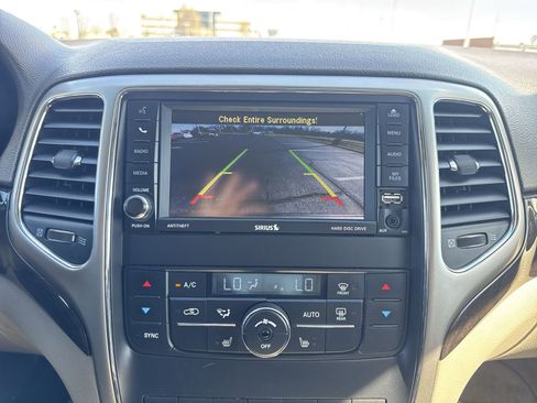 Used 2012 Jeep Grand Cherokee Laredo image 17