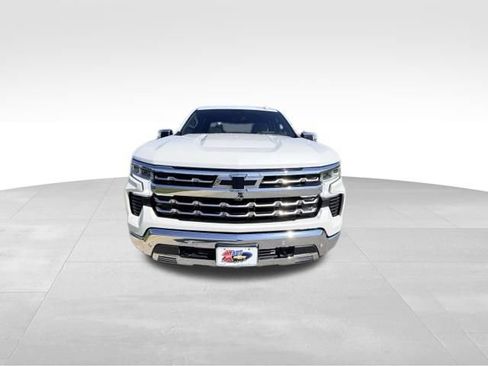 Certified 2023 Chevrolet Silverado 1500 LTZ w/ LTZ Premium Package AWD/4WD image 3