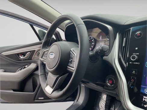 Used 2021 Subaru Outback Limited image 27