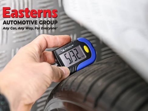 Used 2018 Tesla Model 3 Long Range image 22