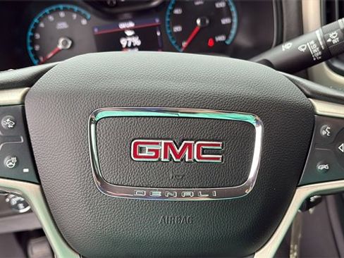 Used 2021 GMC Canyon Denali image 18