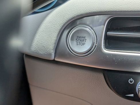 Used 2024 Hyundai Palisade SEL FWD image 30
