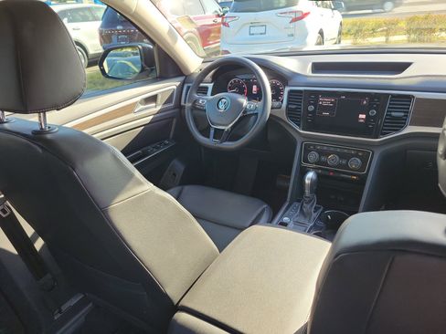 Used 2019 Volkswagen Atlas SEL image 13