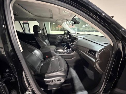 Used 2021 Chevrolet Traverse Premier w/ Redline Edition image 29