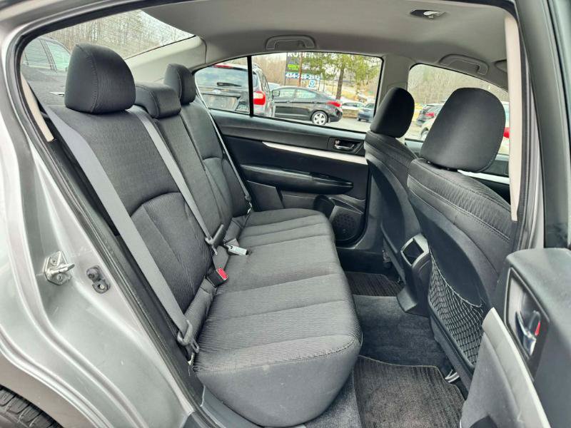Used 2011 Subaru Legacy 2.5i Premium w/ Popular Equipment Group 2C AWD/4WD image 16