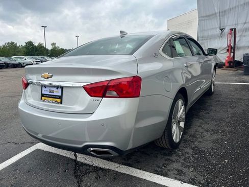 Used 2016 Chevrolet Impala LTZ w/ Enhanced Convenience Package FWD image 5