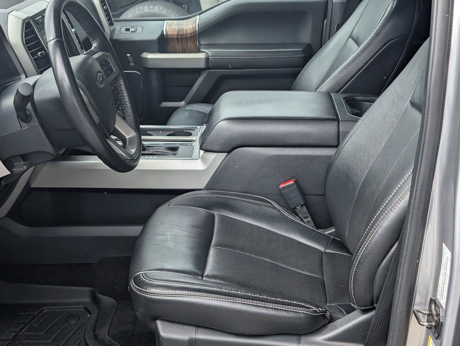 Used 2020 Ford F150 Lariat AWD/4WD image 4