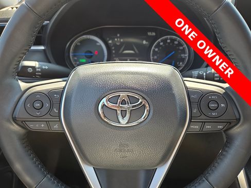Used 2024 Toyota Venza LE AWD/4WD image 24