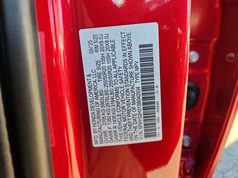 New 2025 Honda Pilot Sport image 16