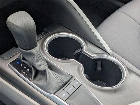 Used 2024 Toyota Camry LE image 11