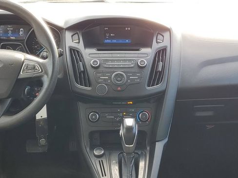 Used 2016 Ford Focus SE FWD image 27